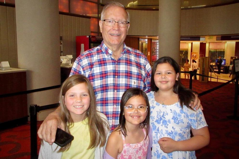 Retired VP Amazed by Shen Yun Performers’ Athleticism