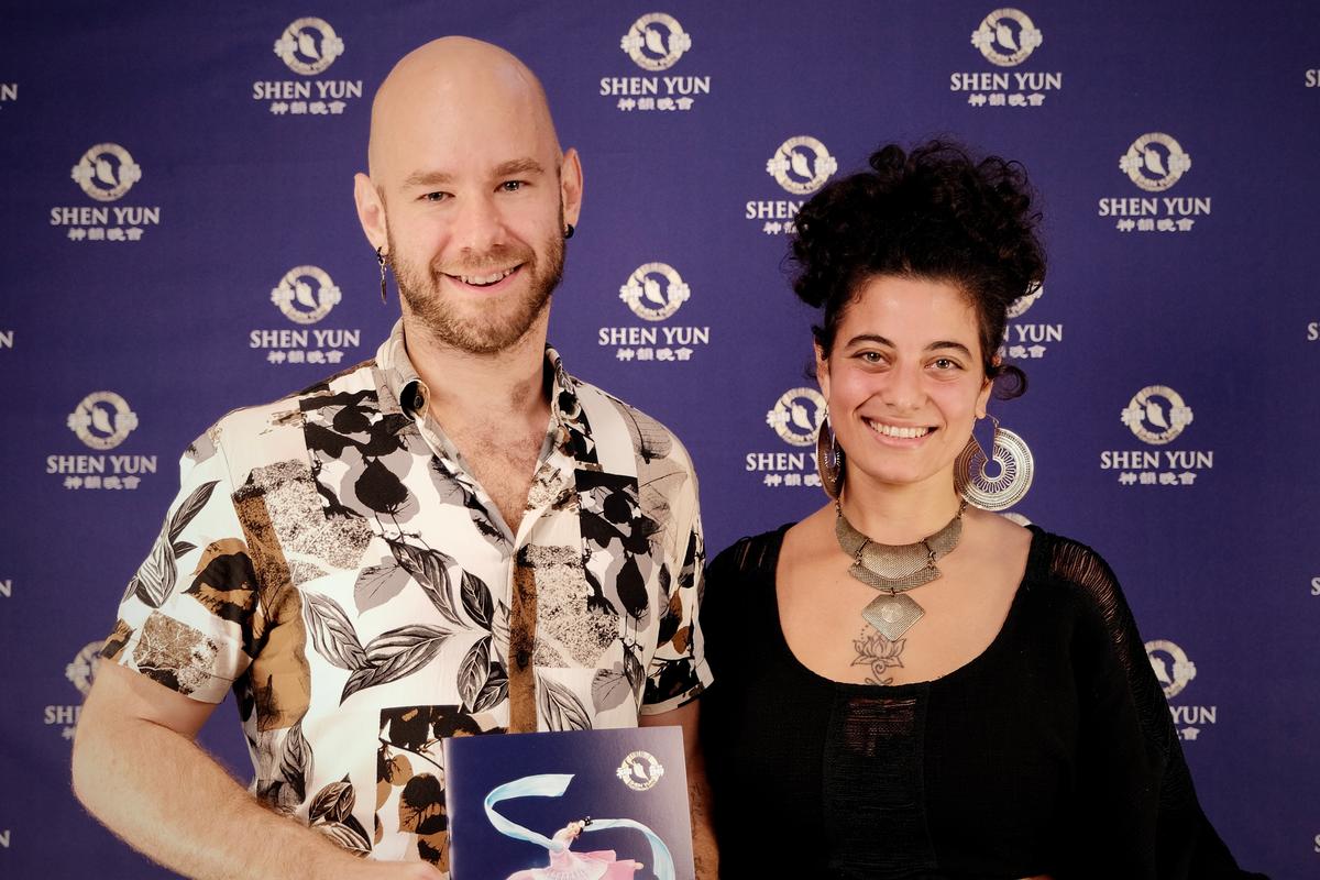 Shen Yun an ‘Experience of God’: Independent Artistic Director, Singer, Dancer