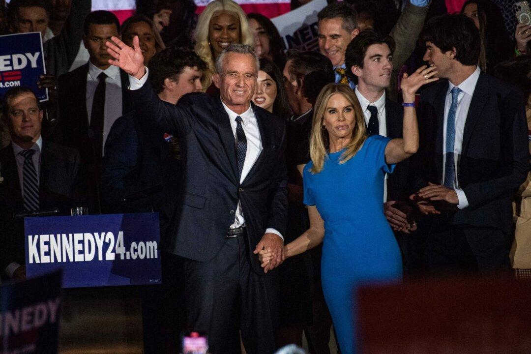 Hollywood Celebrity Support Growing for RFK Jr. Presidential Bid