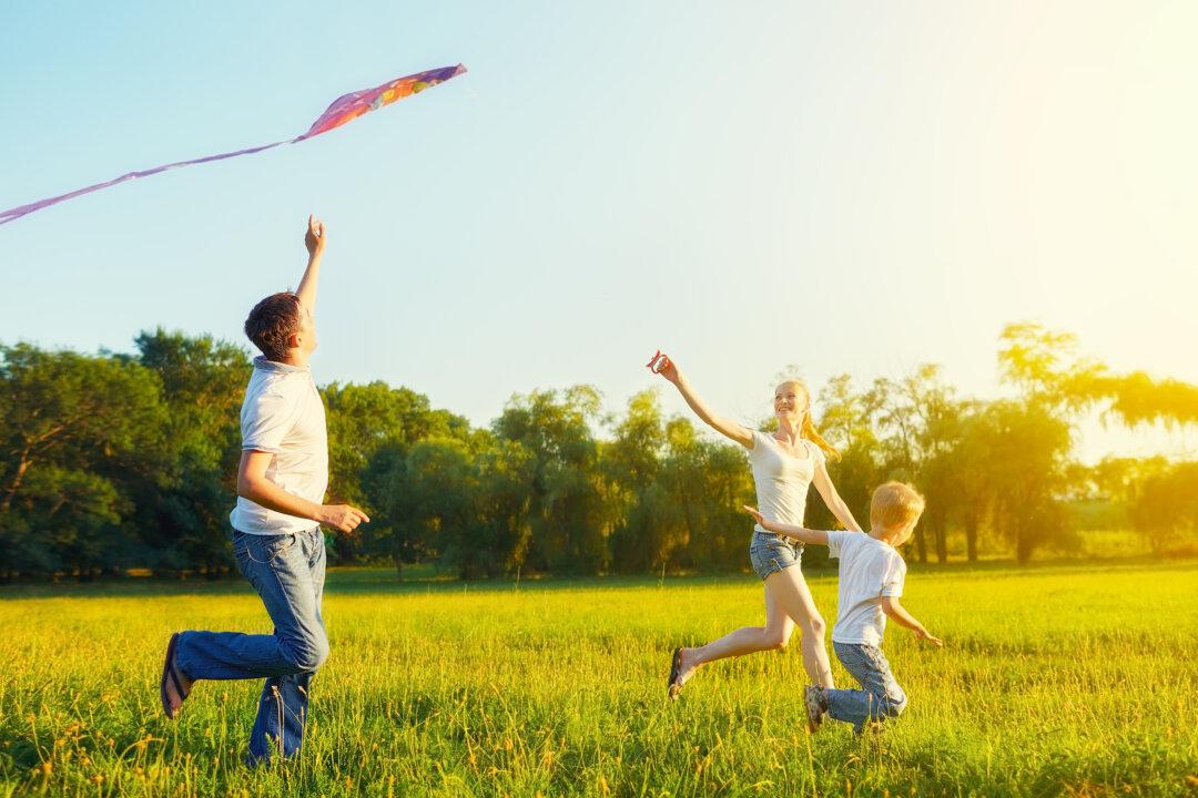 Try This Before Getting Angry: Experts Share Tips on Building Happy Family