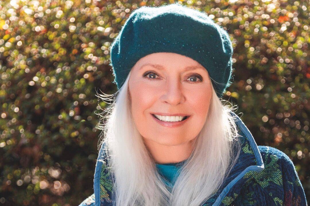 Acclaimed Actress Jennifer O’Neill Hopes To Bring Healing to Veterans Through Her Equine Therapy Ranch