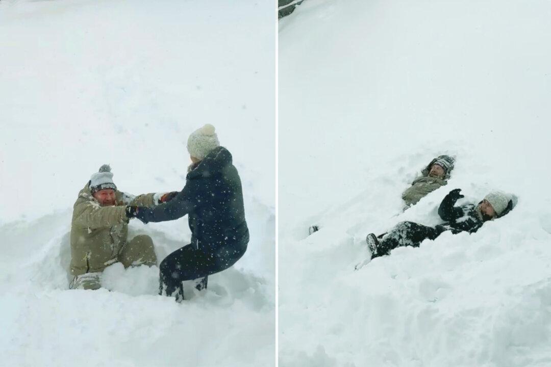 Relationship Goals: Couple Married for 28 Years Go Viral After Their Video of Playing in Snow Melts Hearts