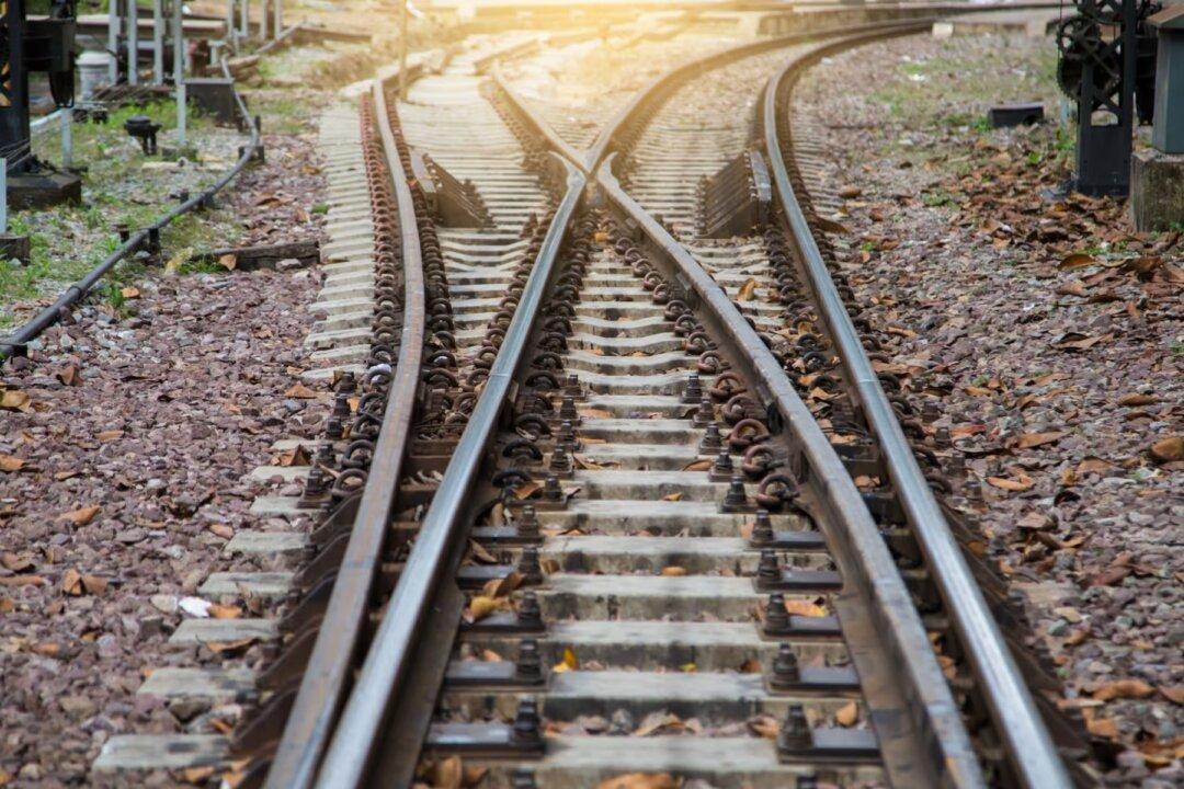 Florida Surgeon General’s Call to Halt Use of the Vaccines Sparks Debate