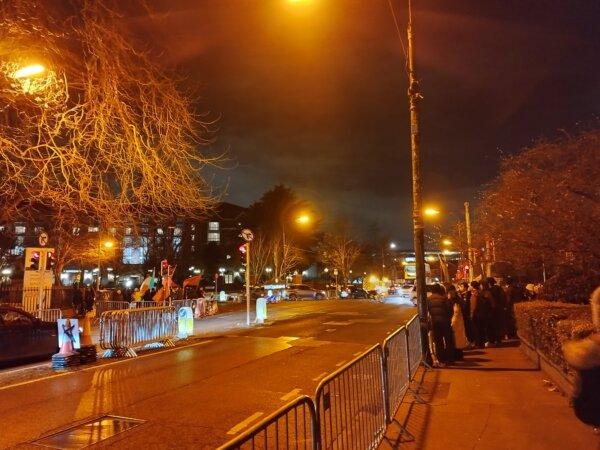 Crowds welcoming a Chinese delegation led by Premier Li Qiang, outside of their hotel in Dublin, Ireland, on Jan. 16, 2024. (Irish Falun Dafa Association)