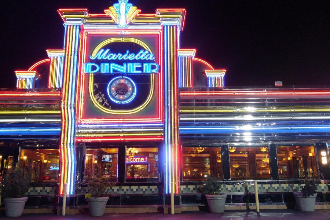 Nostalgic Diners: Come for the Eggs, Stay for the Experience