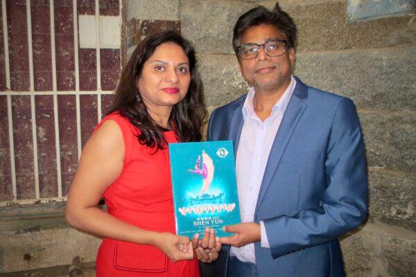Girish Jain and wife Preetaka Jain attend Shen Yun Performing Arts at the Ulumbarra Theatre in Bendigo, Australia, on March 2, 2024. (Lucy Liu/The Epoch Times)
