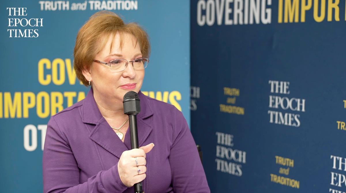 ‘Freedom Wins’: ‘Moms for America’ Founder Sounds Alarm on School Curriculum, Urges Mothers to Take Action