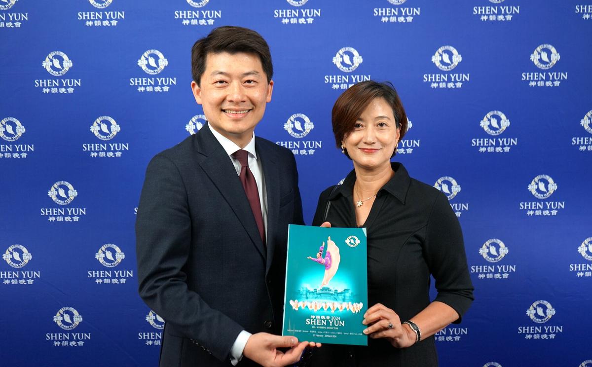 It’s Like Taking a Time Machine, Director General of Sydney’s Taipei Economic and Cultural Office Says of Shen Yun