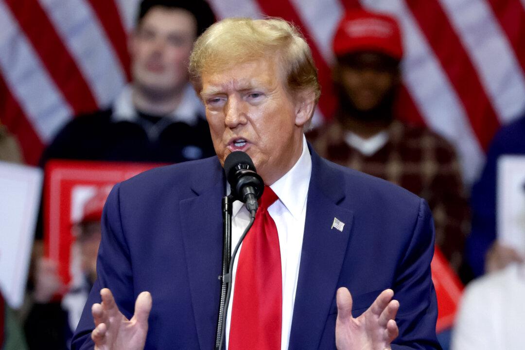 Trump Urges Supreme Court to Hold That Presidents Enjoy Absolute Criminal Immunity