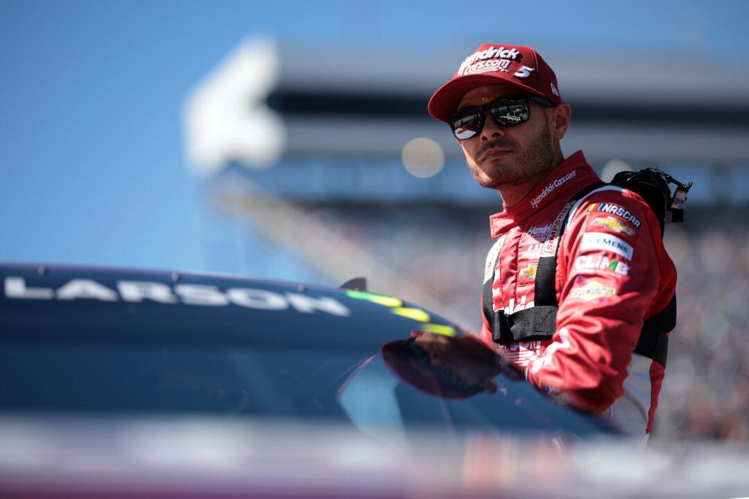 Larson Takes Over as NASCAR Points Leader
