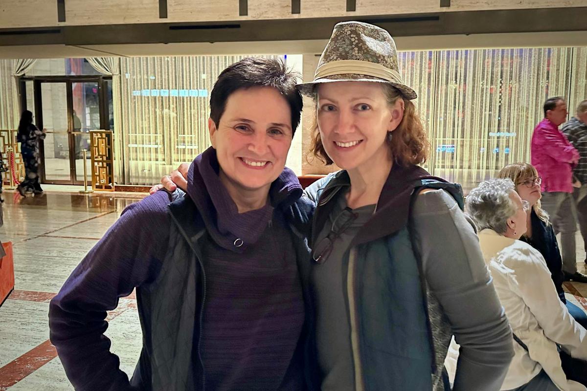 ‘This Is Art, This Is Beauty, This Is Amazing,’ Says Singer About Shen Yun Performing Arts