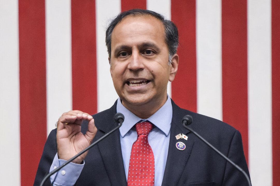 China Knows How to Stop Fentanyl But Is ‘Perfectly Okay’ Letting It Flow to US: Krishnamoorthi