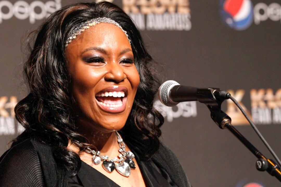 ‘American Idol’ Alum and Grammy Winning Singer Mandisa Dead at 47