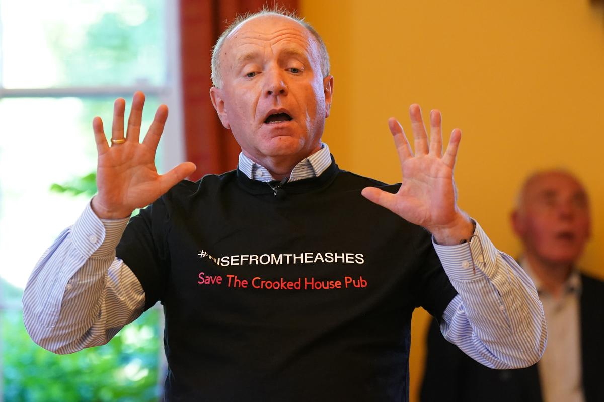 Tory MP Instructs His Office Not to Deal With Asylum Cases