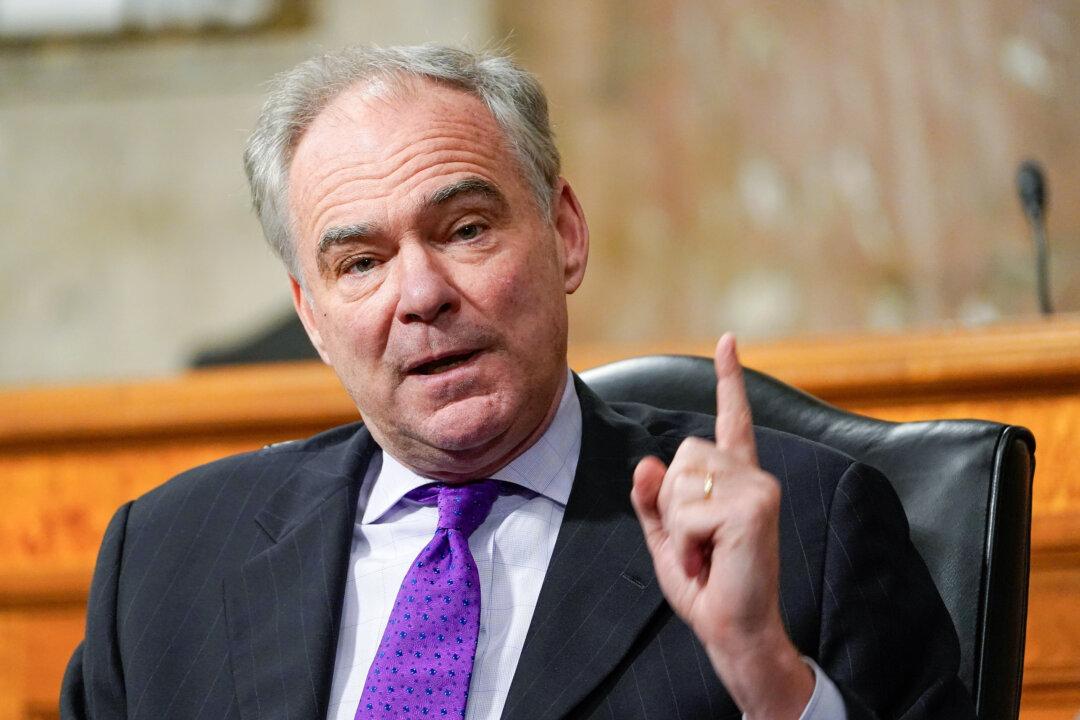 Virginia Senators Vote to Delay FAA Extension If No Vote on Reagan Flights