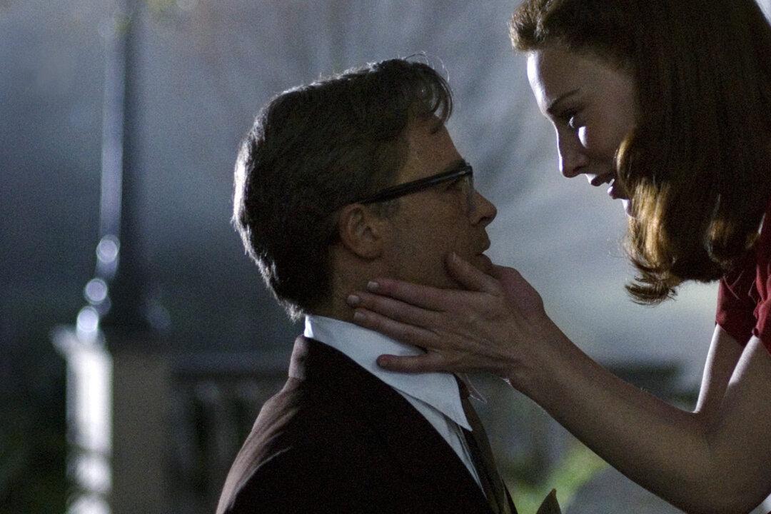 ‘The Curious Case of Benjamin Button’: The Inverse of Time?