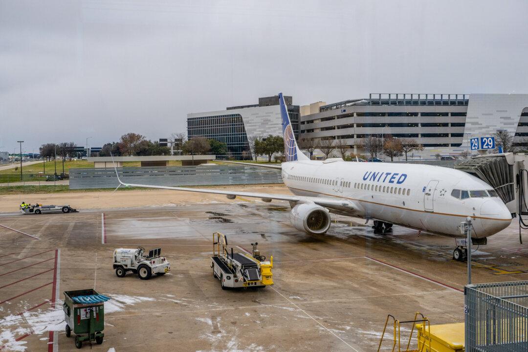 Near-Collision of Southwest, FedEx Planes Triggers Safety Investigation