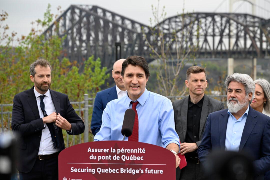 Ottawa to Spend $1B Acquiring Historic Quebec Bridge From CN