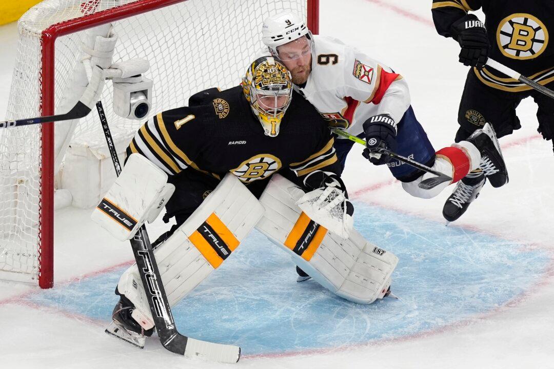 Panthers Beat Bruins With Late Game-Winner, Advance to Eastern Conference Final