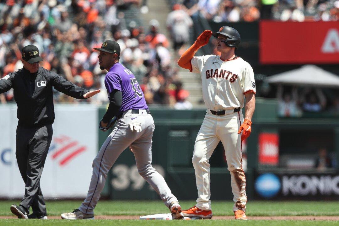 Giants Crush Rockies Behind 6 RBIs From Luis Matos 14–4