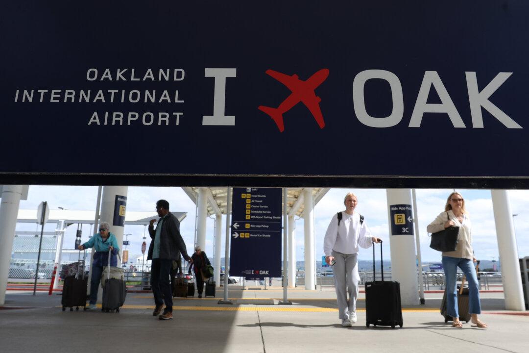 Oakland Airport Launches ‘Guest Pass’ Allowing Non-Passengers Past Security Check
