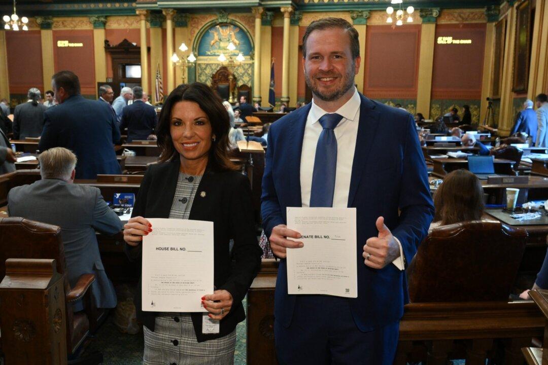 Bill to Close Campaign Finance Law Loophole Is Introduced in Michigan