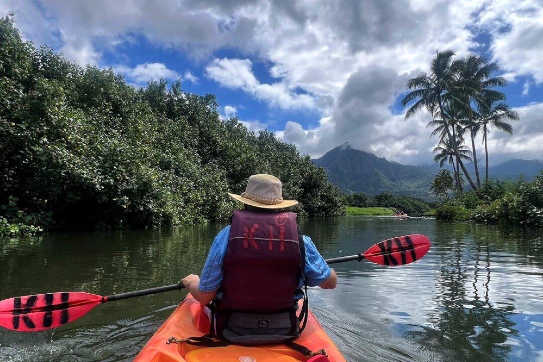Exploring the Na Pali Coast Is Bucket-List Worthy