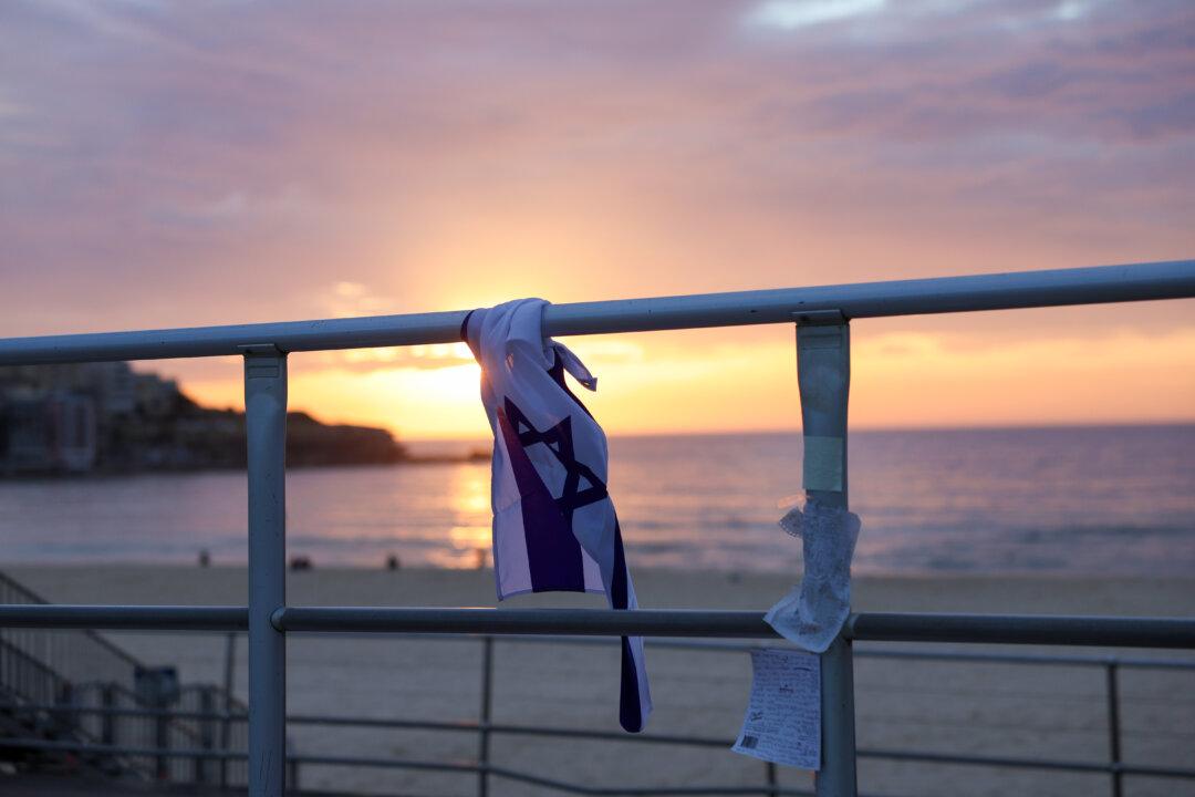 In Photos: How Australians Mourned the Bondi Terror Attack Victims