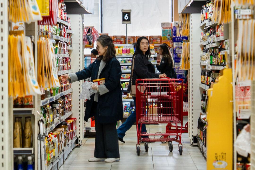 Why People Feel the Economy Is Bad, When Data Show Improvement