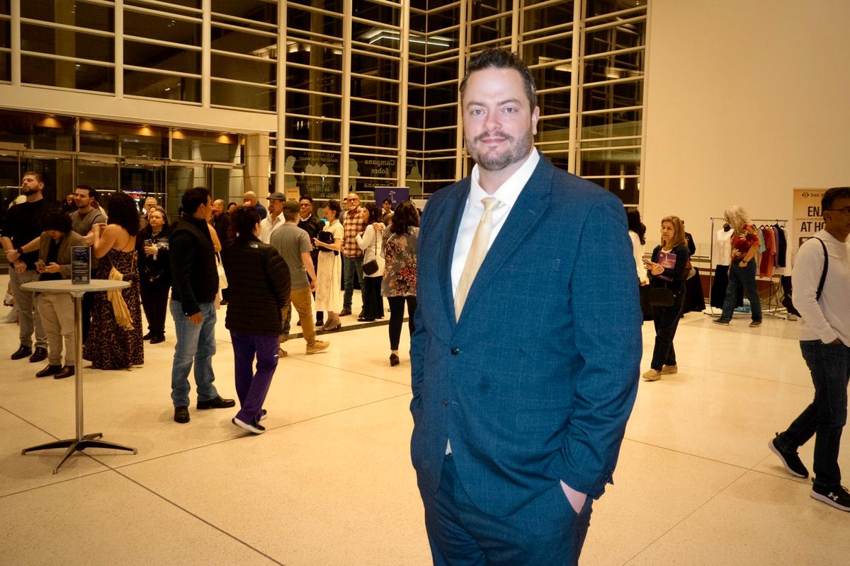 Shen Yun Theatergoer Finds Chinese History to Be Mythical and Amazing