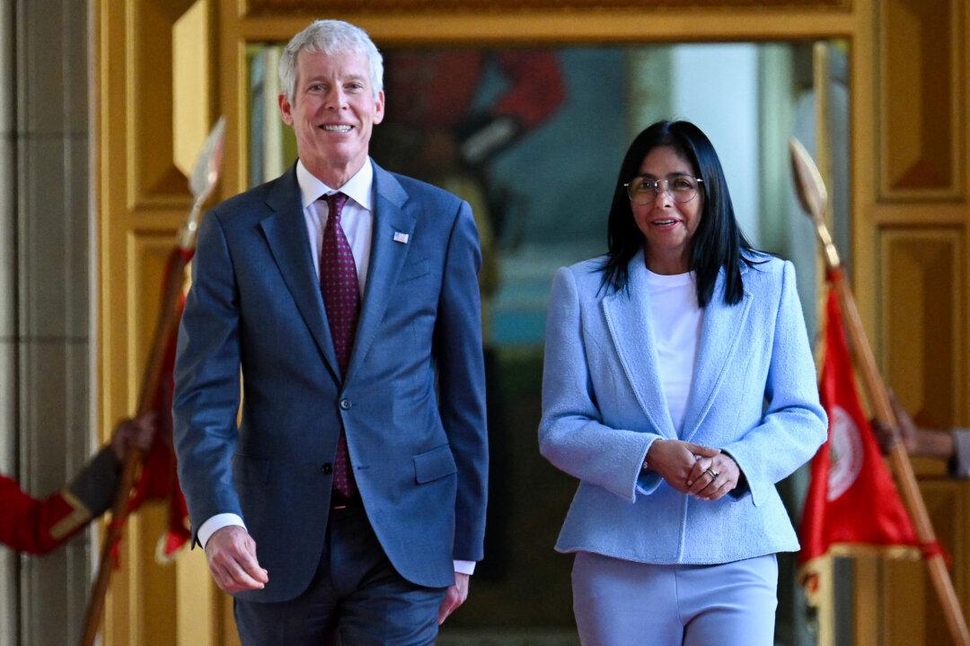 US Energy Secretary Visits Venezuela, Touts Expanding Oil Cooperation