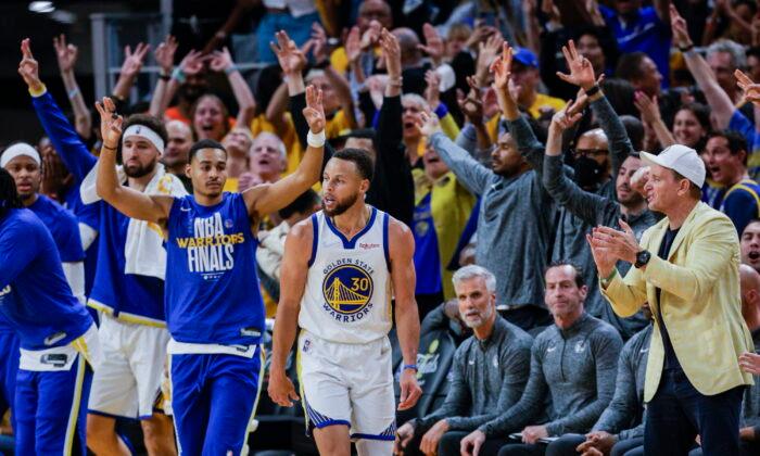 Stephen Curry’s Teammates Admire His Humility as a Superstar