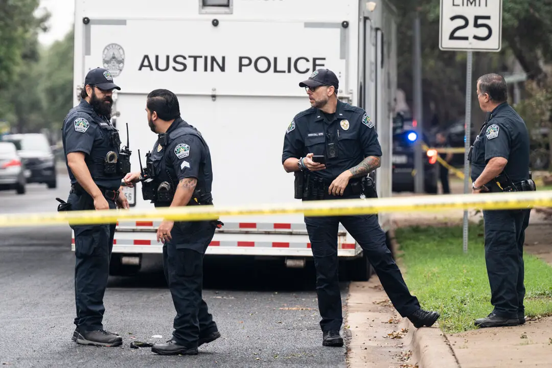 Texas Officer and Suspect Killed in Shooting; 2 Other People Found Dead