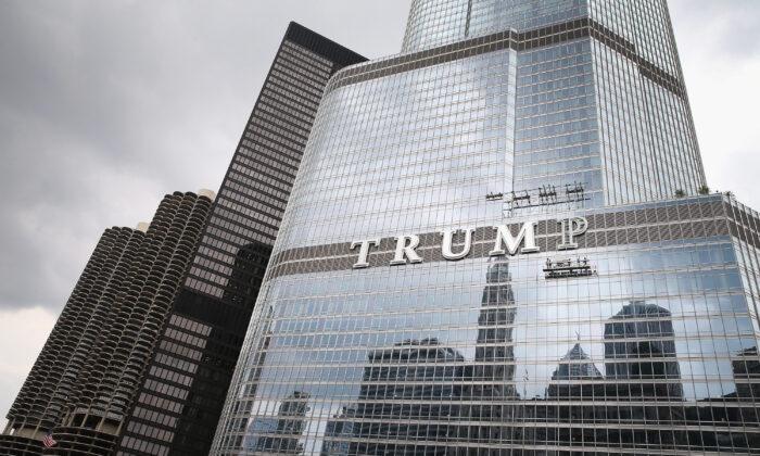 Chicago Officials Trying to Block $1 Million Tax Refund on Trump Building