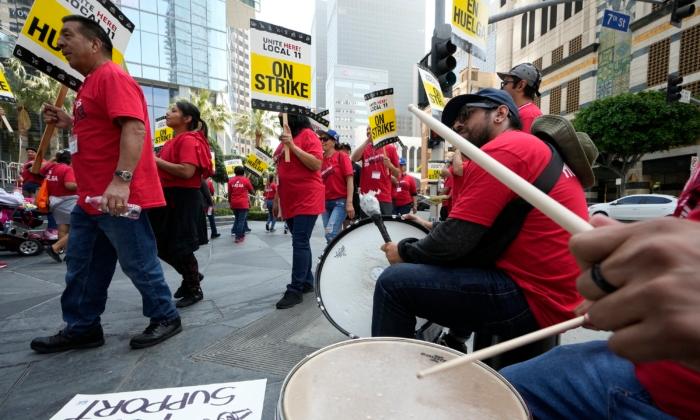 California Lawmakers Again Try to Provide Unemployment Benefits to Striking Workers