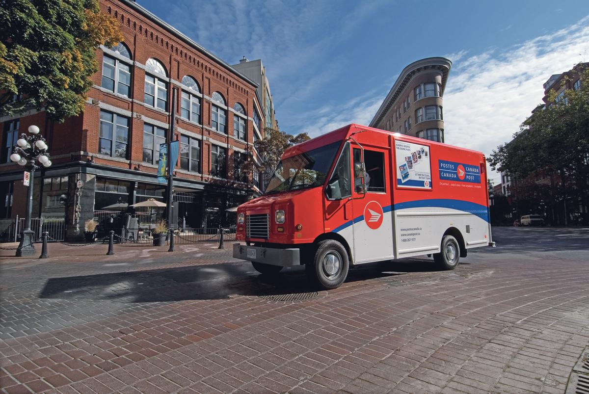 Canada Post to Face Billion-Dollar Losses by 2020, Report Finds