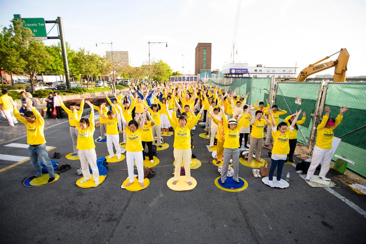 Stop Persecution: Solemn, Peaceful Protest in New York
