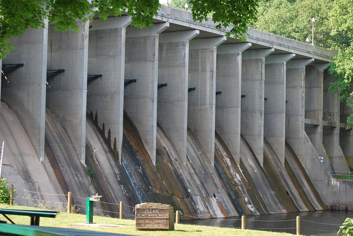 Legislator Wants Big Fund for Infrastructure 