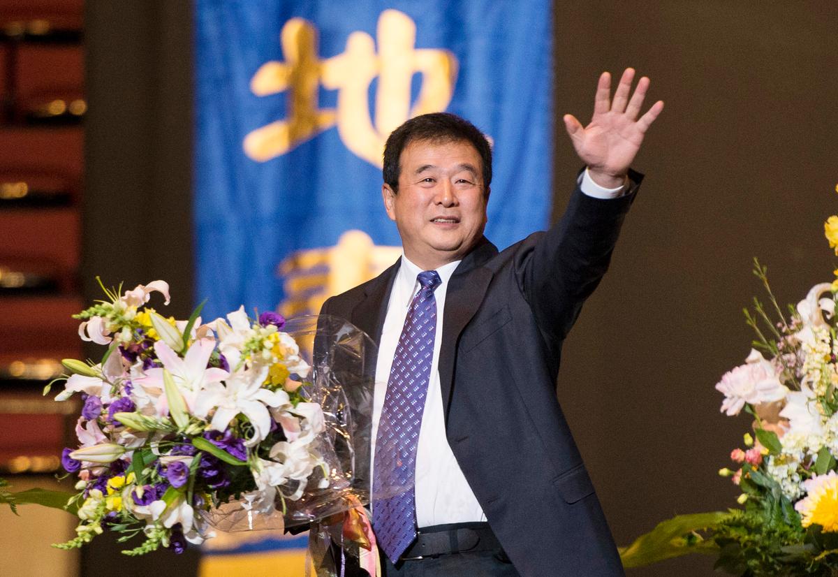 Mainland Chinese Send Falun Gong Founder Greetings and Gratitude for 2023