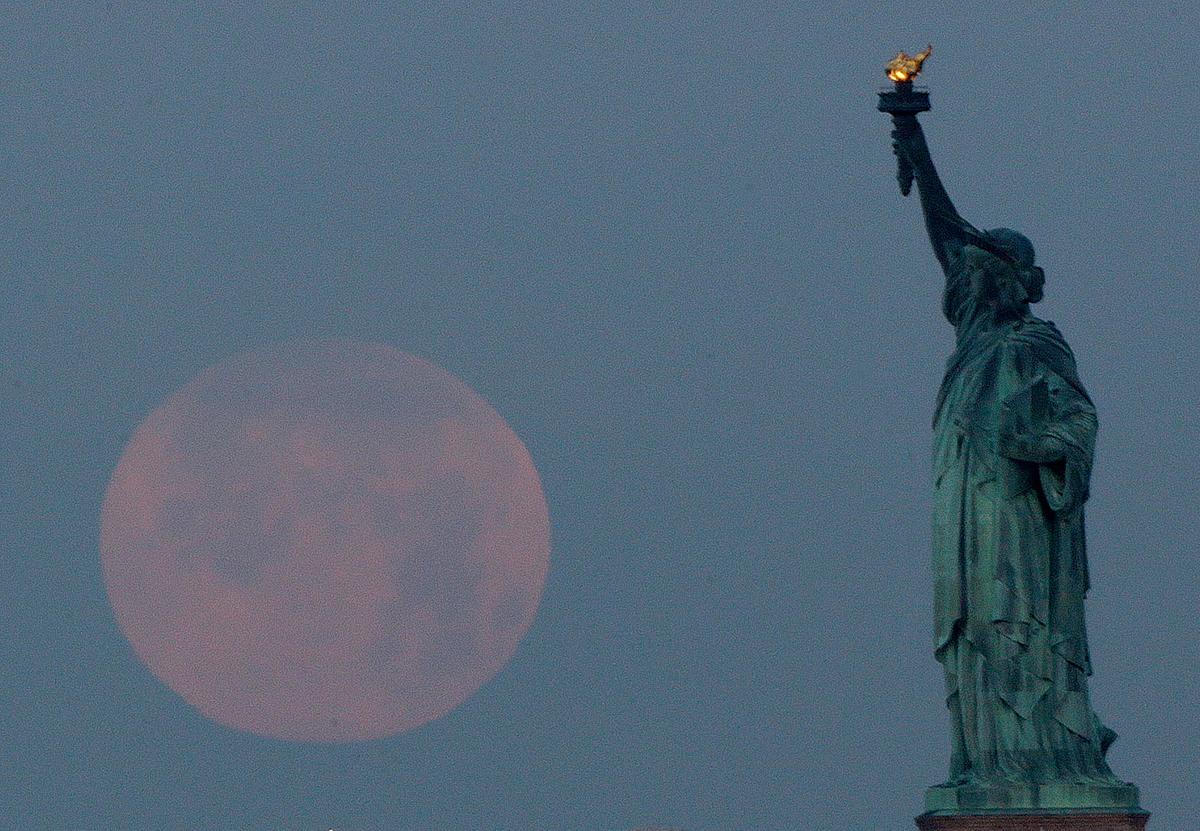 New Moon May 2014 Date, Time, Astronomical, and Astrological Meaning 