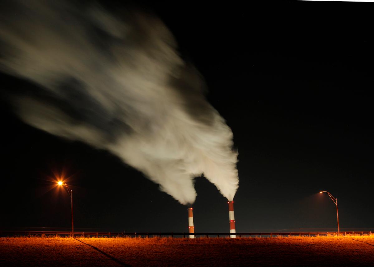 Global CO2 Emissions Increase to New All-Time Record, but Growth Is Slowing Down