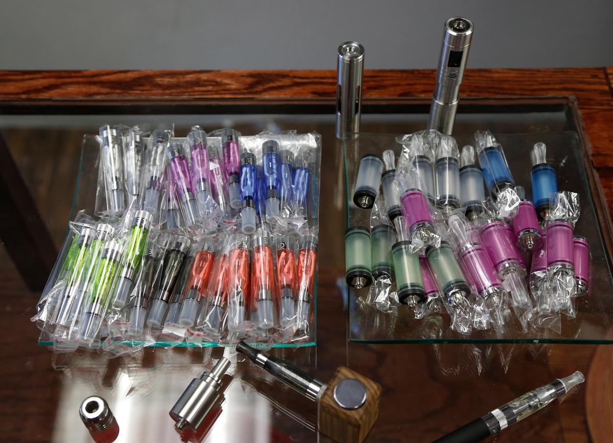 E-cigarettes Regulated as Medicine in UK After Product Concerns