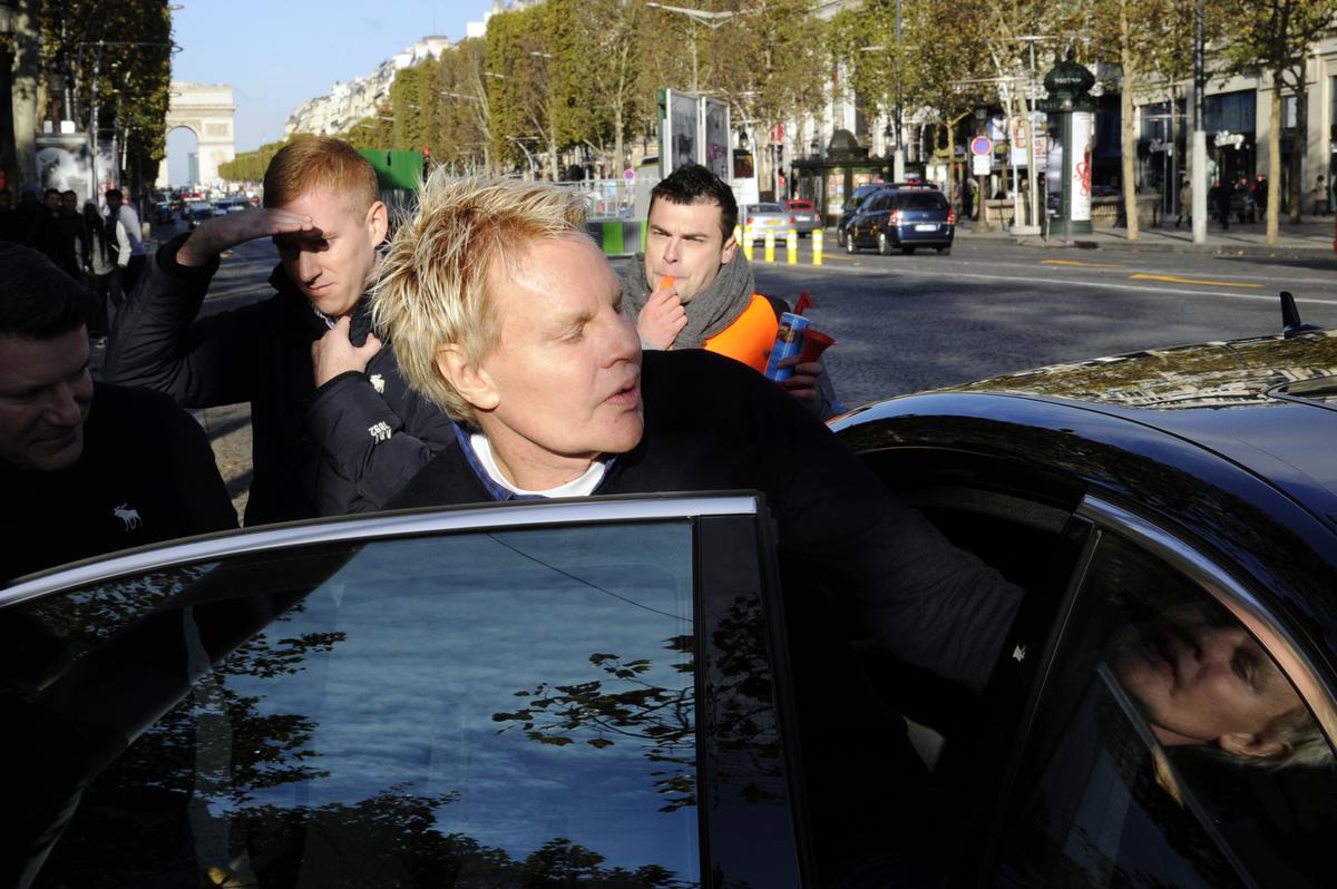 Abercrombie & Fitch CEO Mike Jeffries Hates Color Black, Report Says
