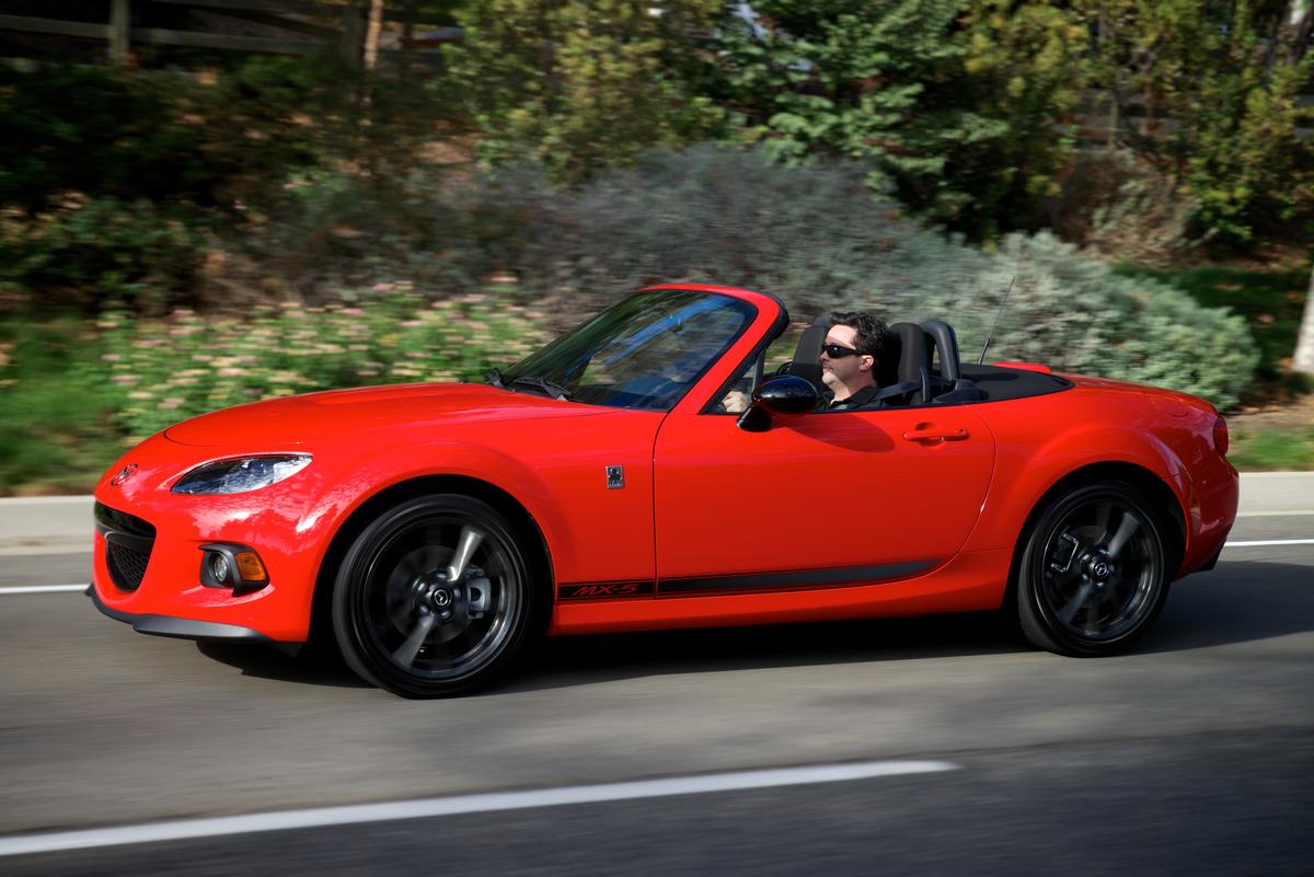 2013 Mazda MX-5 Miata Club Convertible: Good Things Come in Small Packages