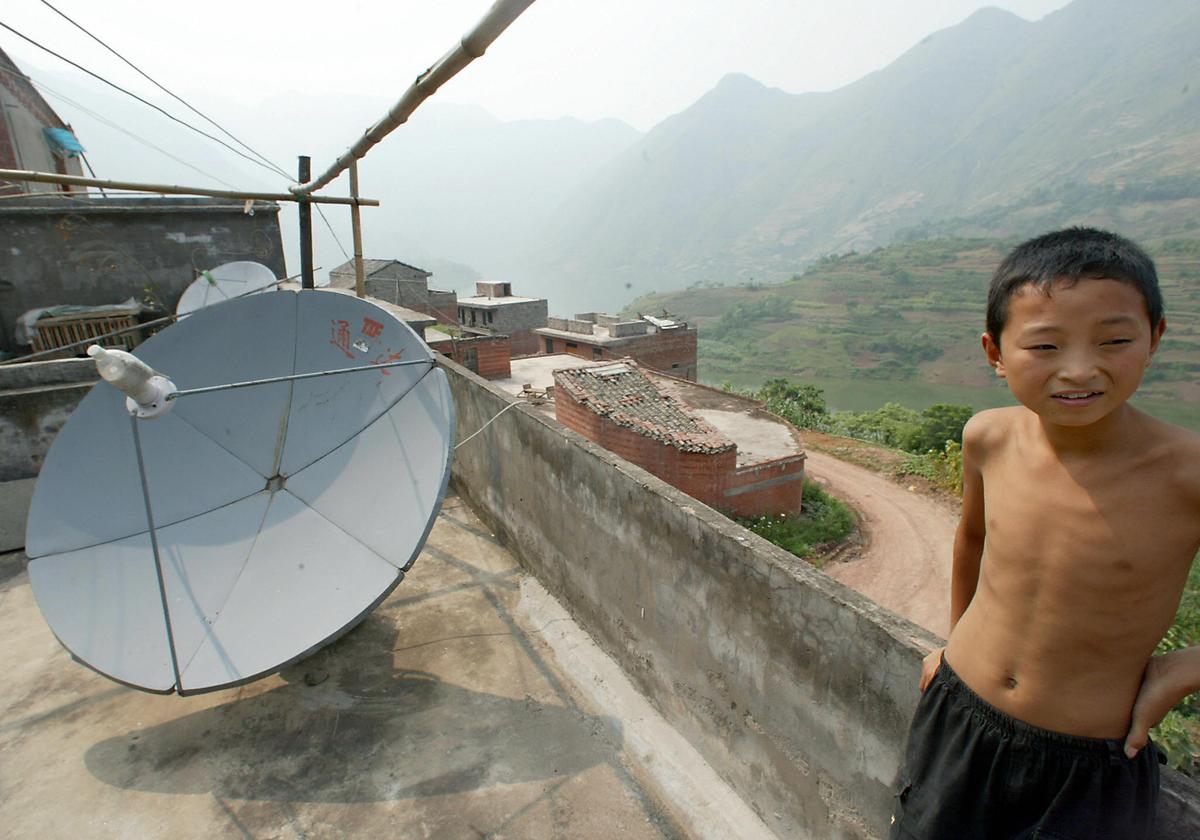 Dalian 13 Tried for Setting Up Satellite Dishes