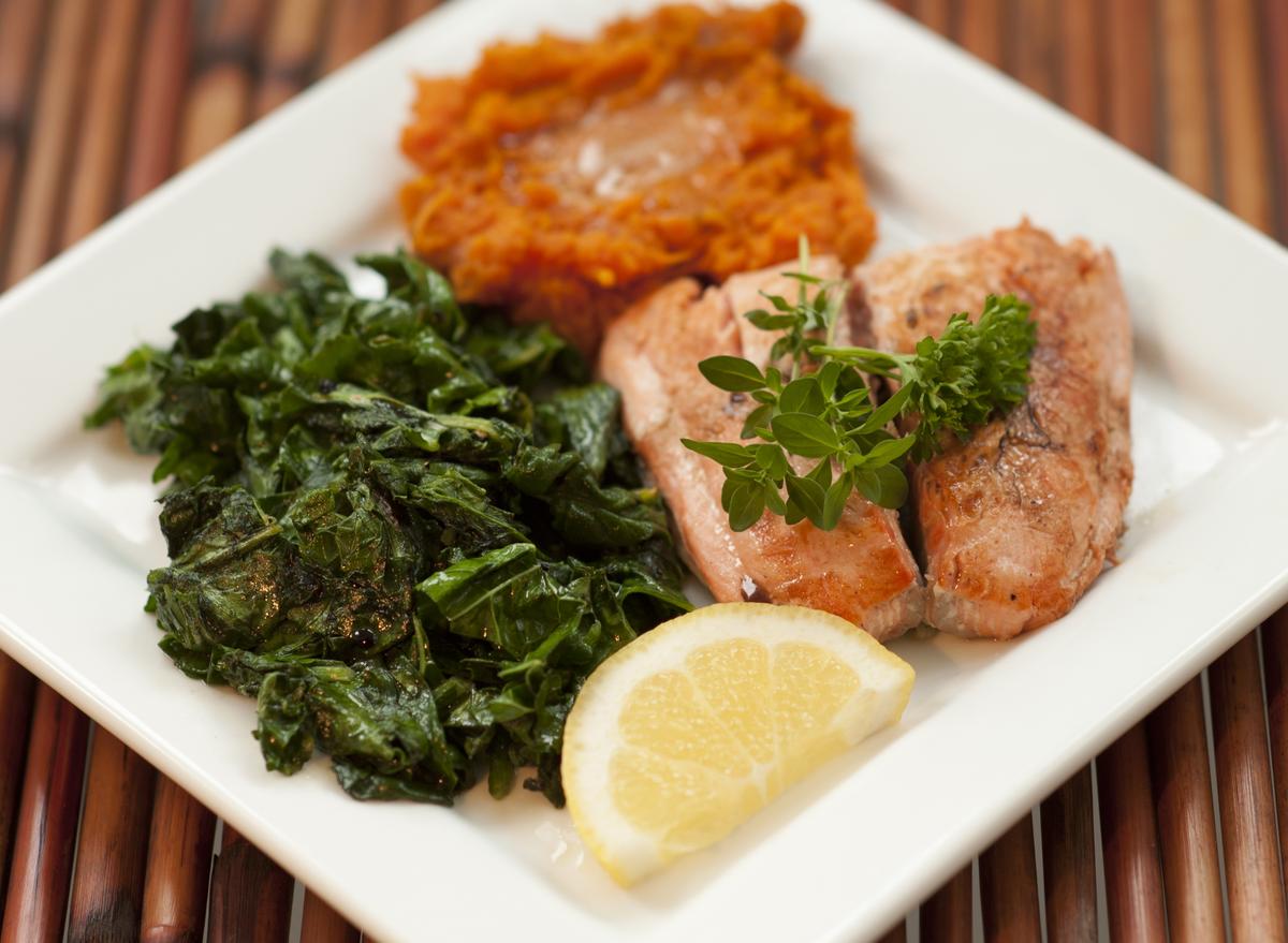 Curb Food Cravings With Sautéed Greens