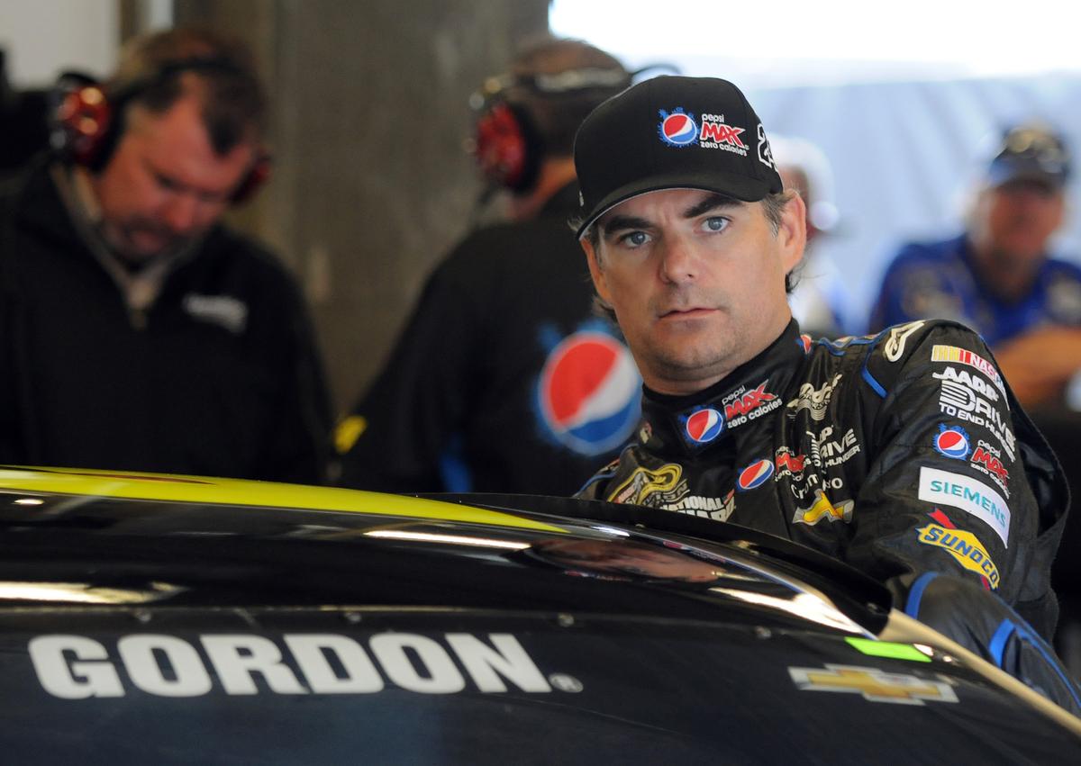 ‘Jeff Gordon And Stephen Rhodes Confirm’ Report Just a Hoax; NASCAR Fans Not ‘Outraged’