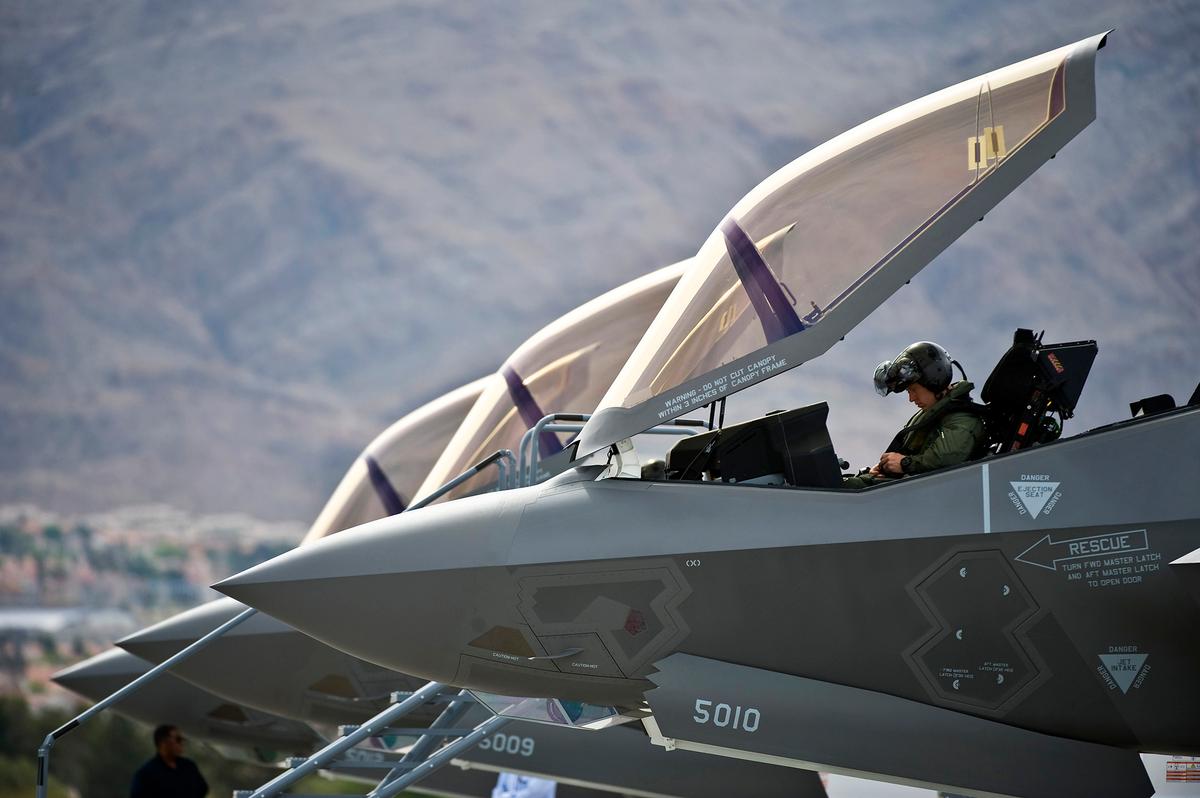 F-35 Fighter Helmets to be Made in the United States