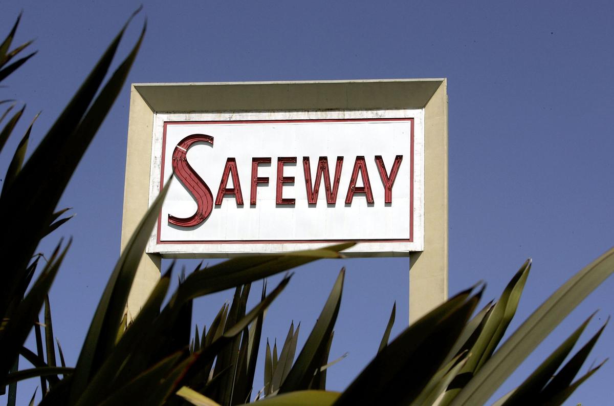 Safeway & Albertsons Hours for New Year’s Day & Eve