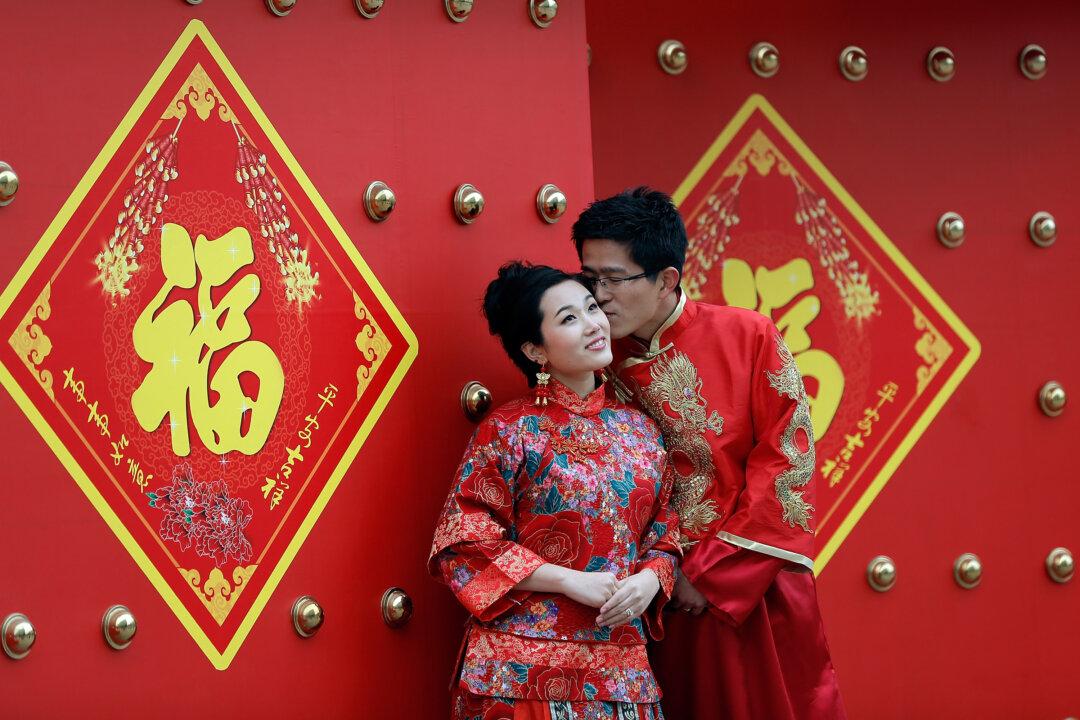 ‘Flash Marriage’ Scams Spread in China as Falling Birth, Marriage Rates Fuel Desperation